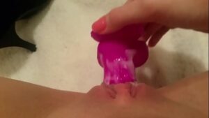 סרטי סקס 18 year old playing with new dildo, add my s. for more candicebabexo