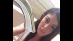 סרטי סקס 5760871 israeli bebe taking a bath