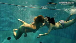 סרטי סקס Incredibly sexy and perfect underwater teens