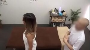 סרטי סקס Massage turns arousal