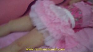 סרטי סקס Sissy Maid da Rainha Nahemah amarrada na cama